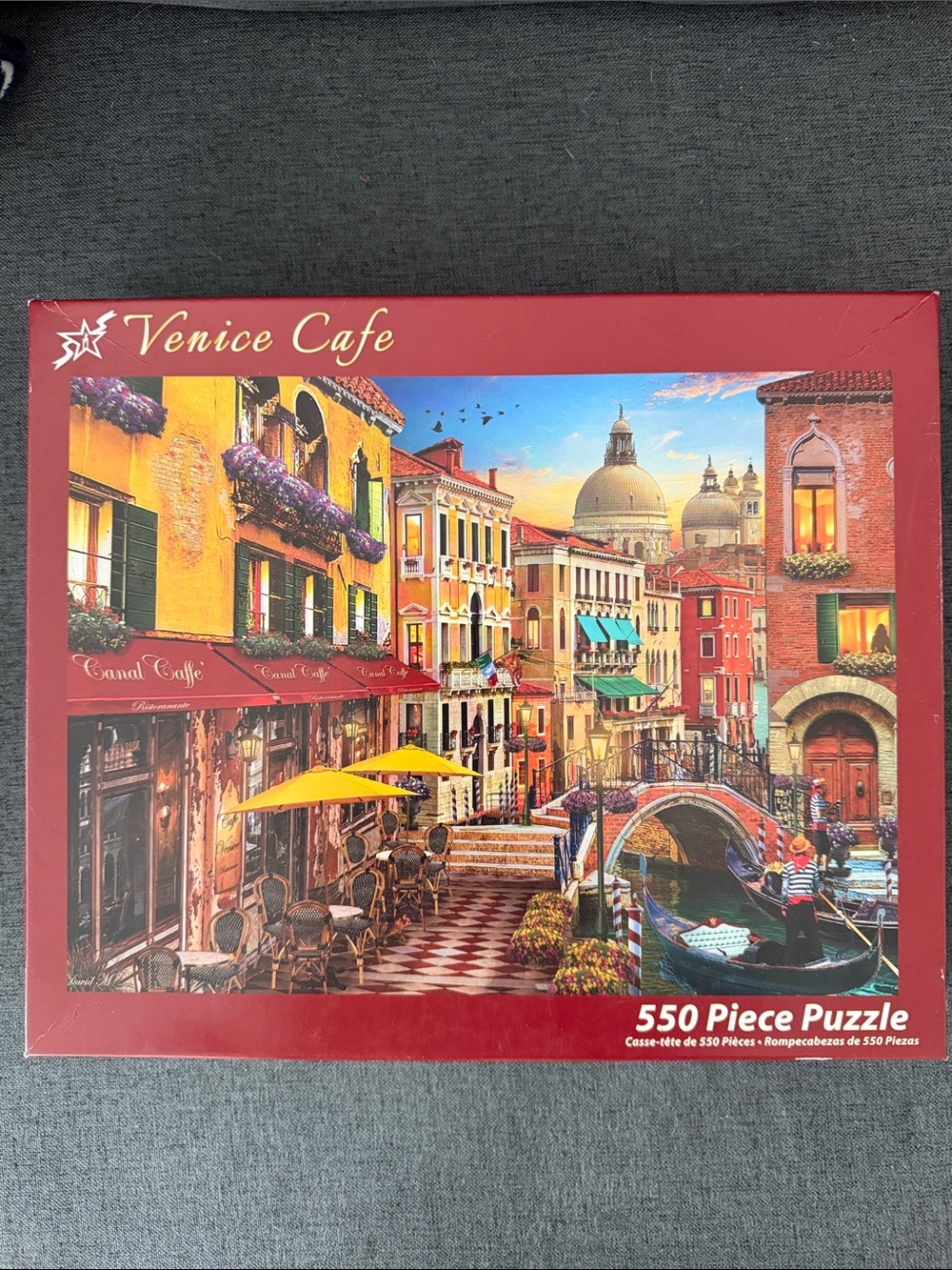 550-Piece Jigsaw Puzzle – Red Box